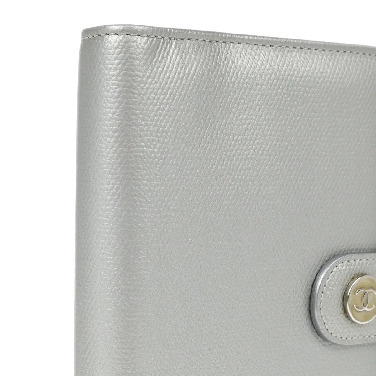 Chanel 2005-2006 Silver Caviar Note Book Cover Small Good