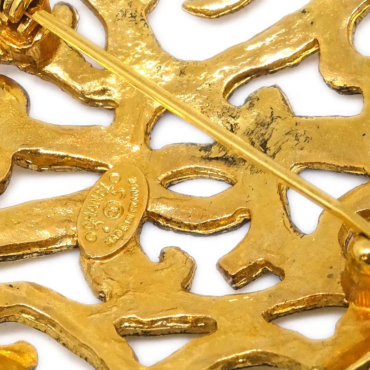 Chanel Medallion Brooch Pin Gold 25