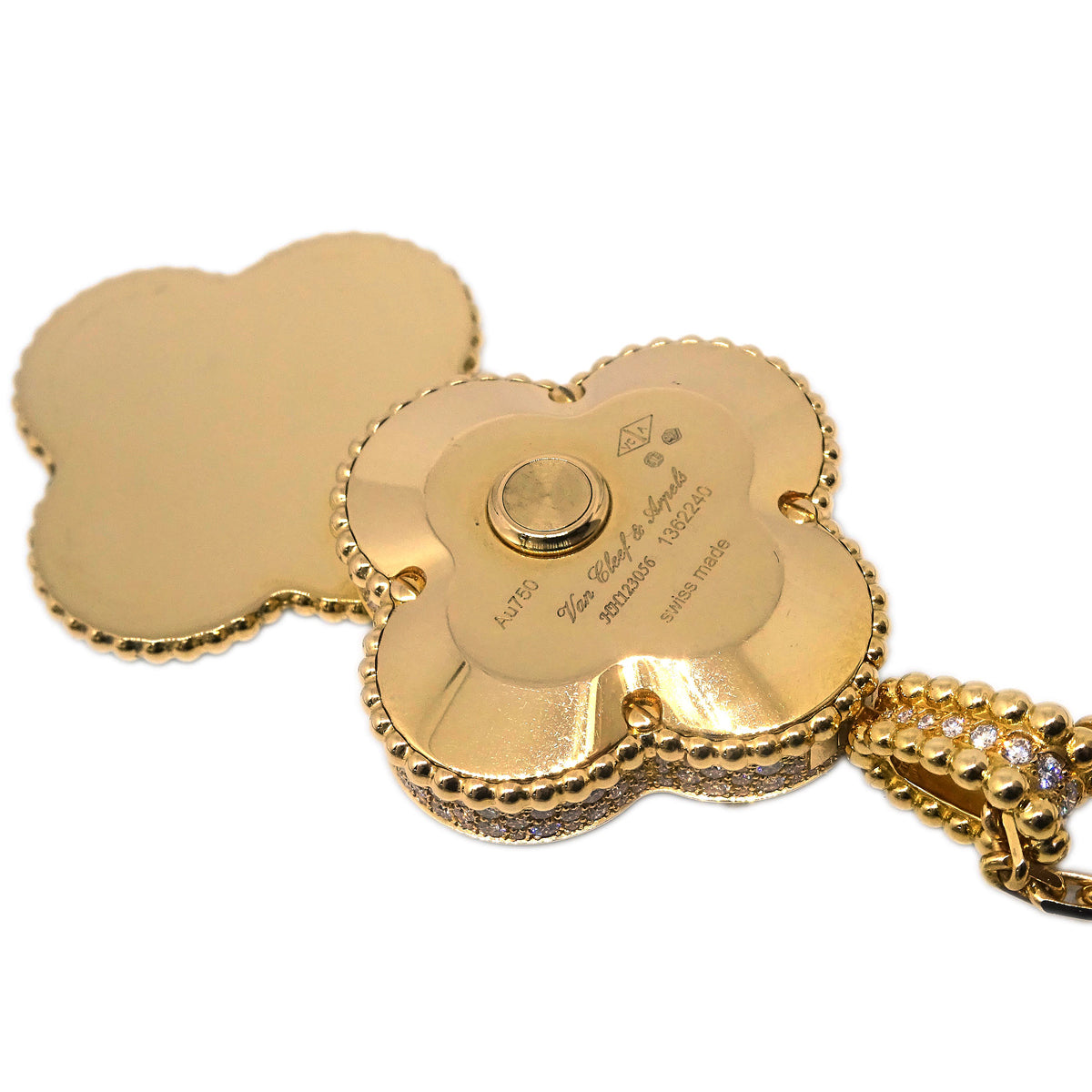 Van Cleef & Arpels Alhambra Secret Pendant Watch Ref.VCAR082Y00 18KYG