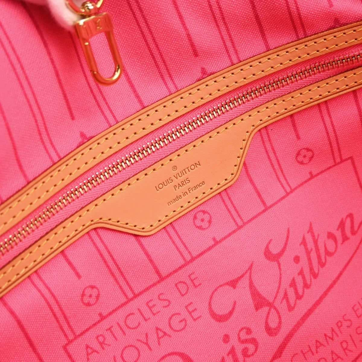 Louis Vuitton 2009 Monogram Rose Neverfull MM Shoulder Tote Bag M48613