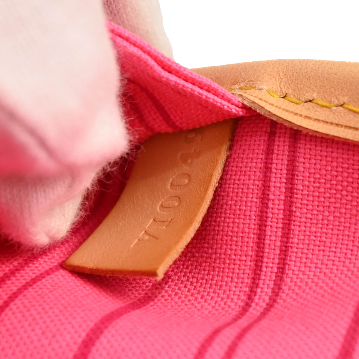 Louis Vuitton 2009 Monogram Rose Neverfull MM Shoulder Tote Bag M48613