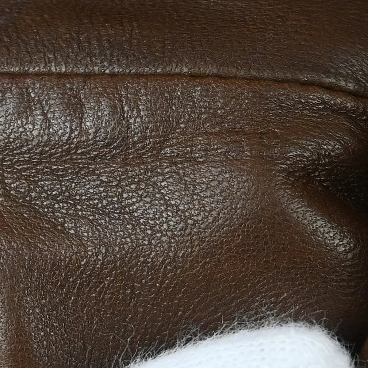 Louis Vuitton * 2009 Monogram Mink Pochette Milla MM M60182
