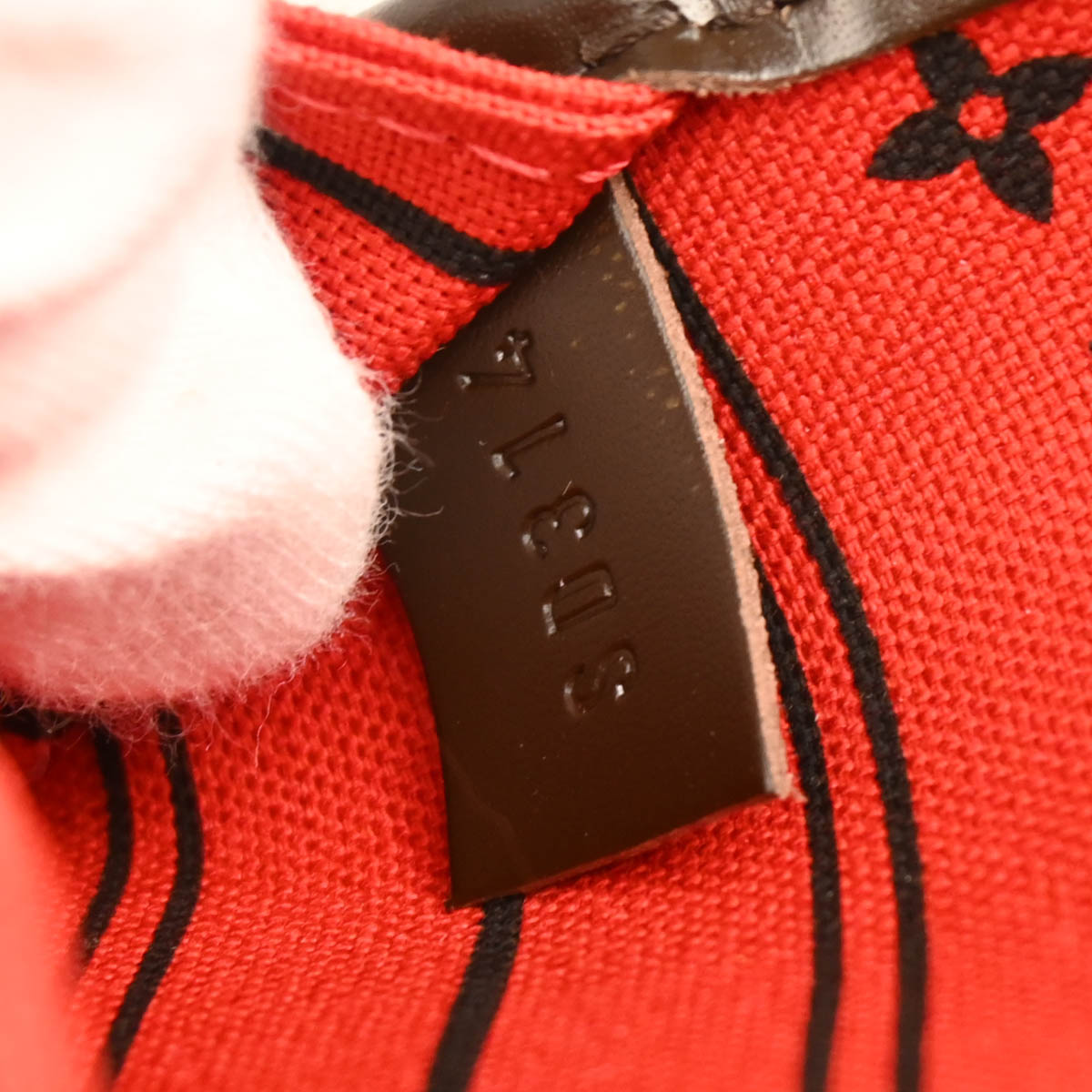 Louis Vuitton 2011 Damier Neverfull GM Tote Handbag N51106