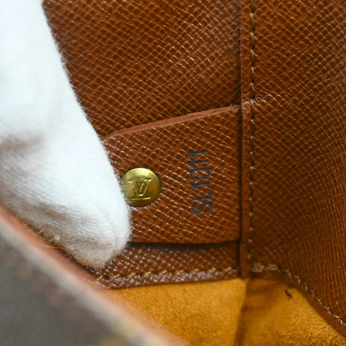 Louis Vuitton 2001 Monogram Musette Shoulder Bag M51256