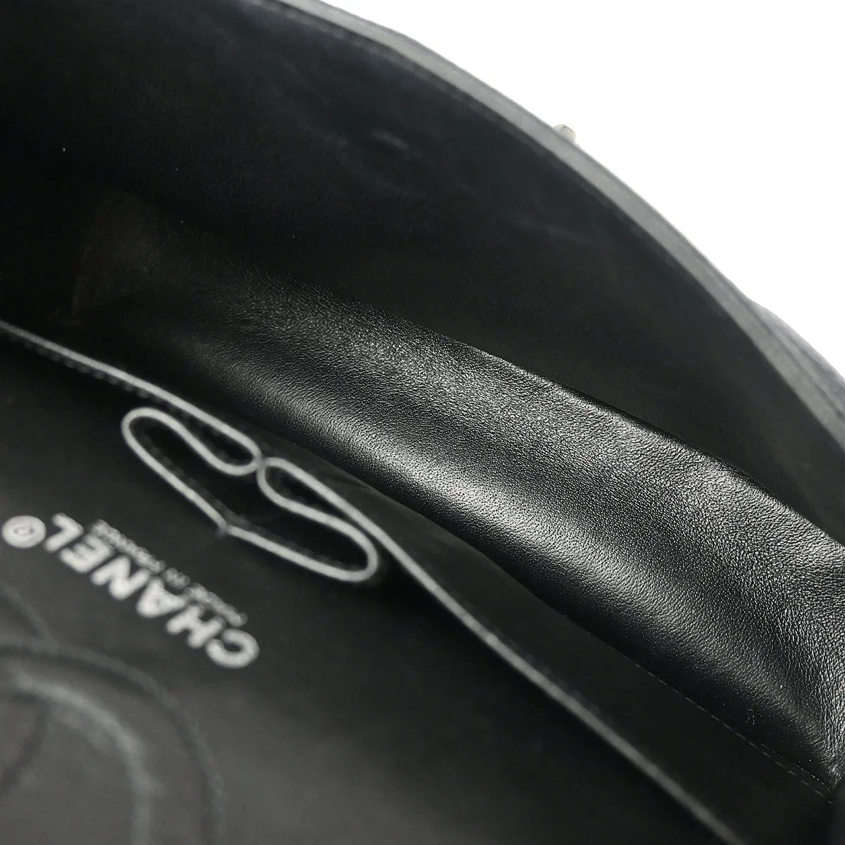 Chanel 2000-2001 Black Caviar Small Classic Double Flap Shoulder Bag