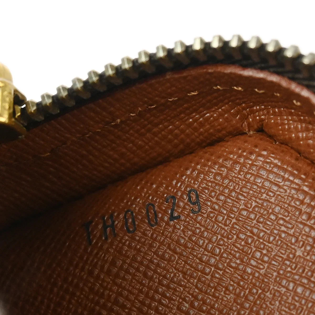 Louis Vuitton 2009 Monogram Amazon Shoulder Bag M45236
