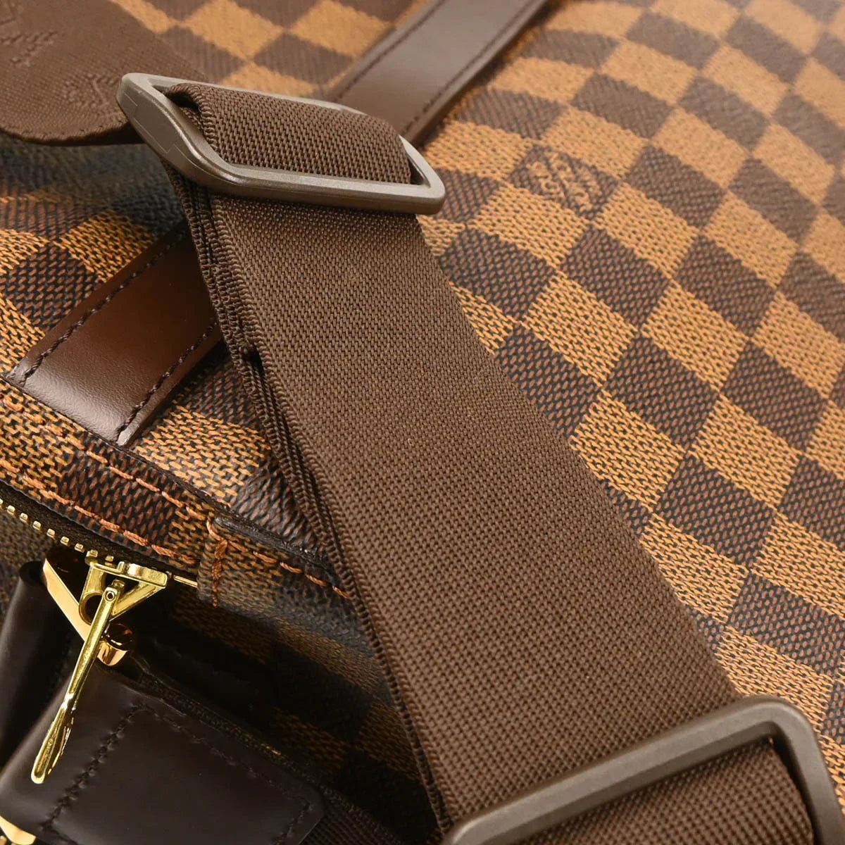 Louis Vuitton 2002 Damier Dorsoduro Shoulder Bag N45251