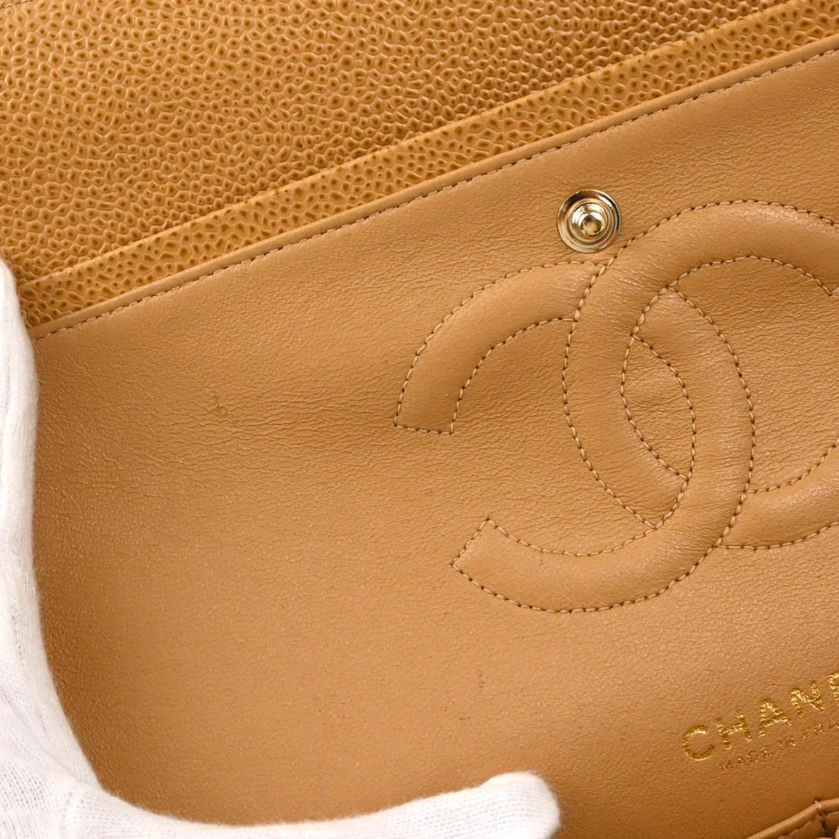 Chanel 2001-2003 Beige Caviar Medium Classic Double Flap Shoulder Bag