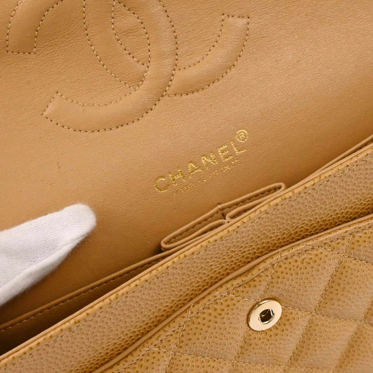 Chanel 2001-2003 Beige Caviar Medium Classic Double Flap Shoulder Bag