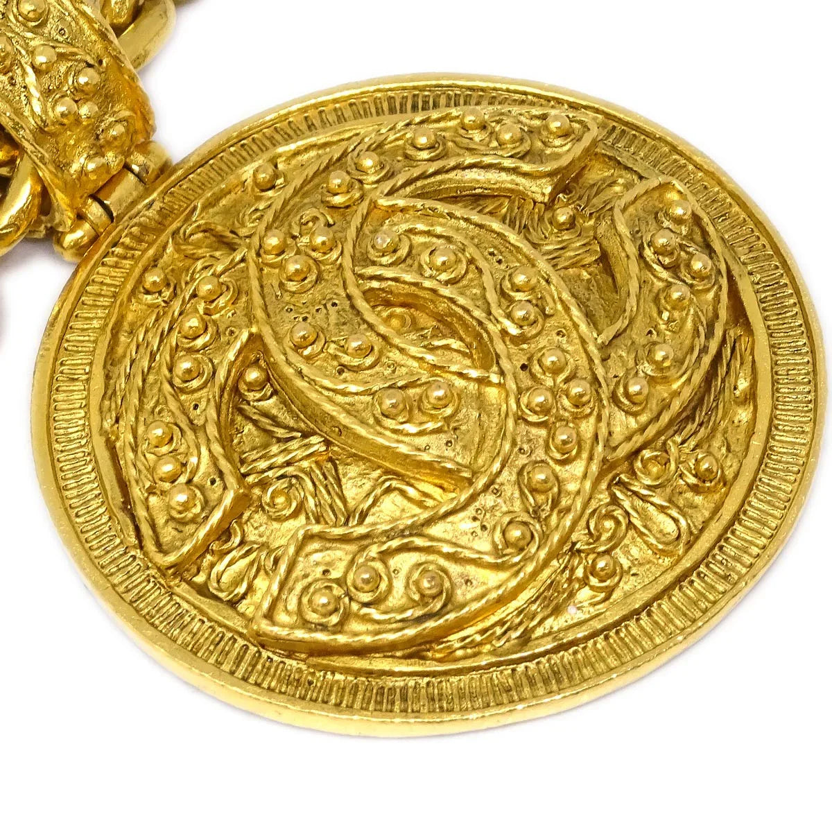 Chanel Medallion Chain Necklace Gold 94A