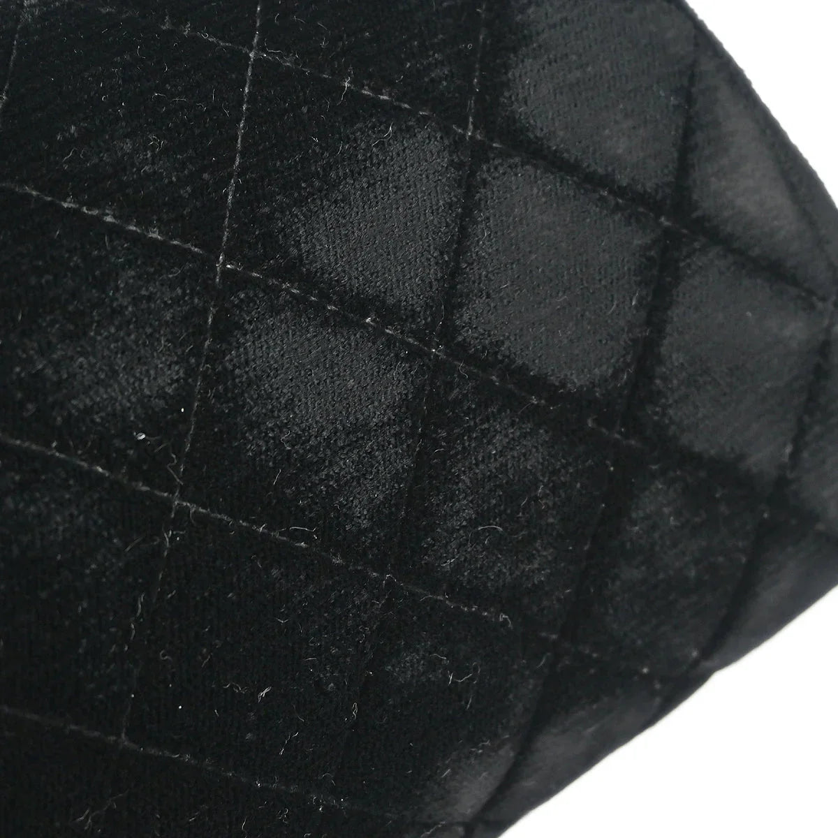 Chanel 1996-1997 Black Velvet Kisslock Chain Shoulder Bag