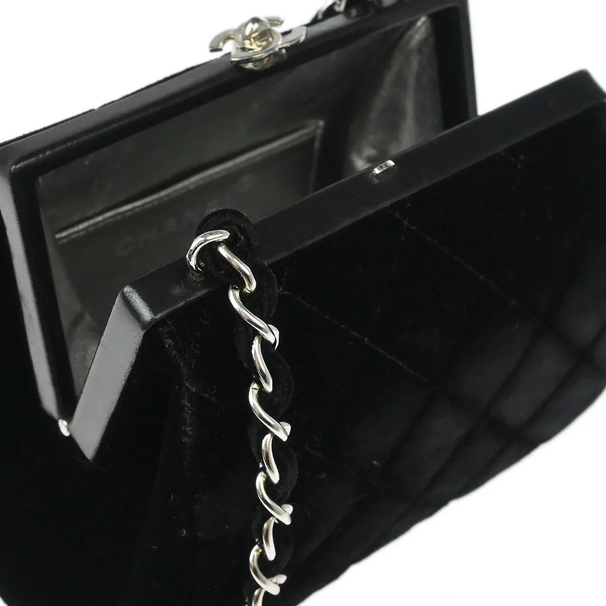 Chanel 1996-1997 Black Velvet Kisslock Chain Shoulder Bag