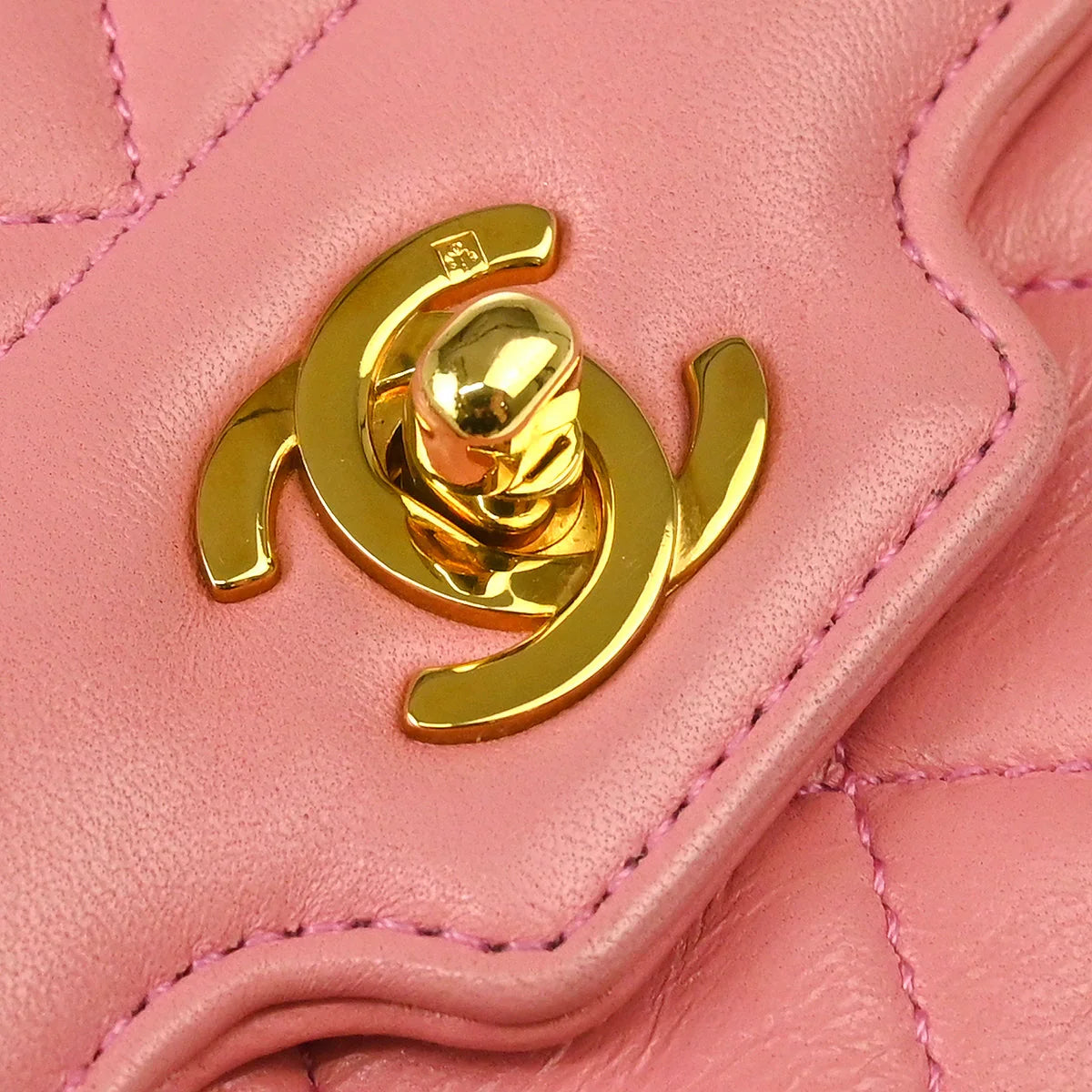 Chanel 1989-1991 Pink Lambskin Shoulder Bag