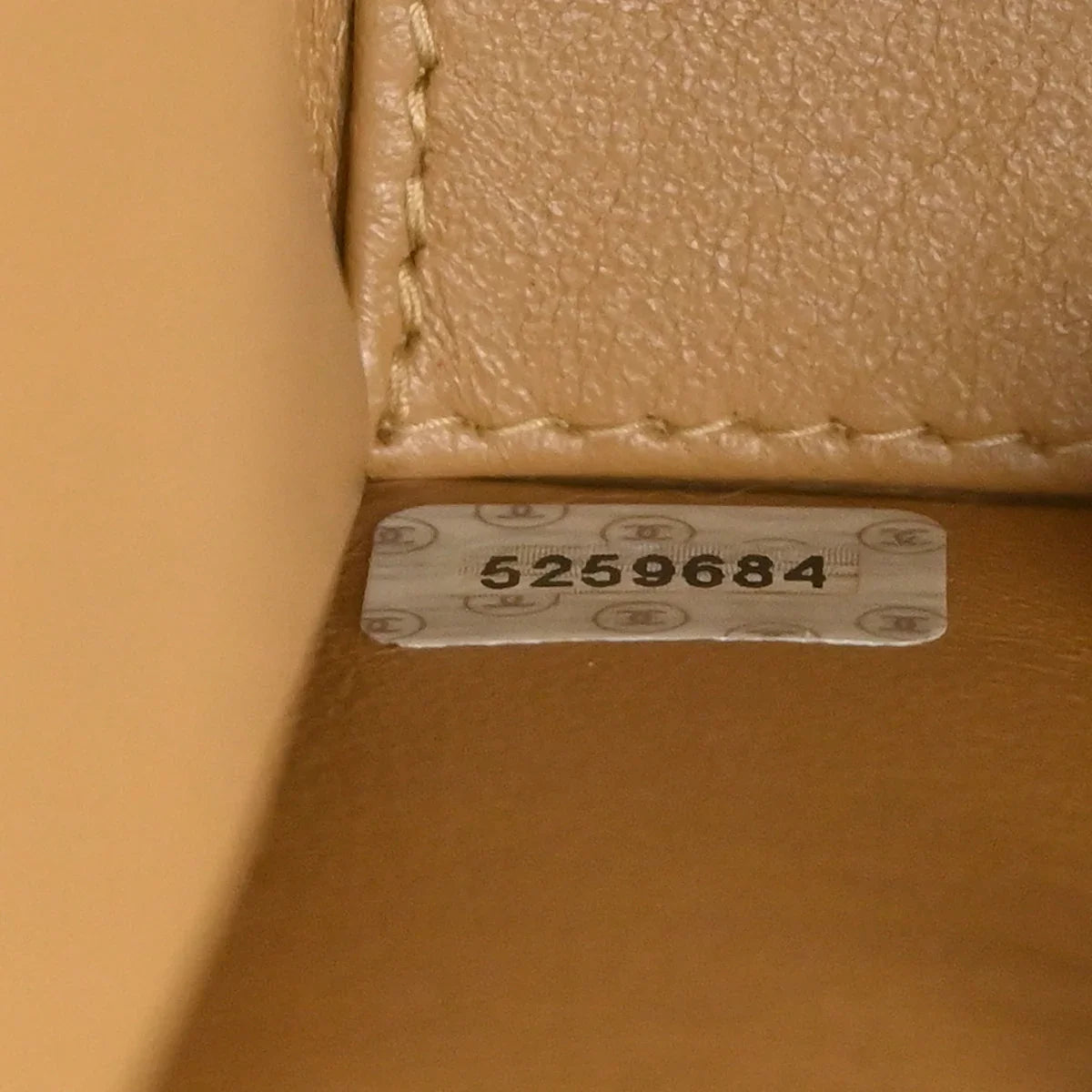 Chanel 1997-1999 Beige Caviar Shoulder Bag