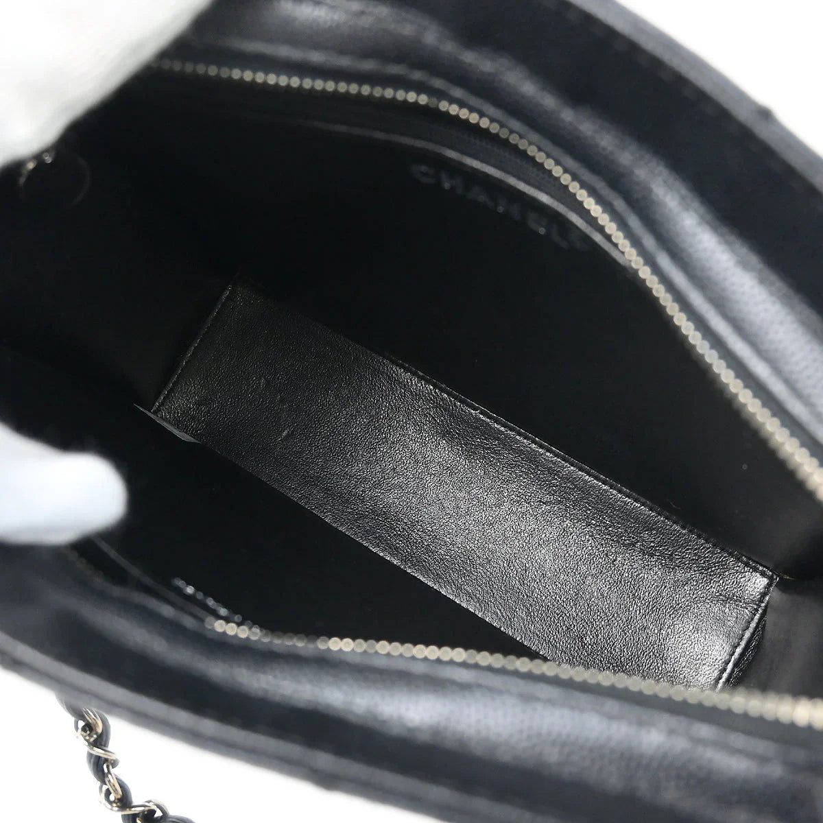 Chanel 1997-1999 Black Caviar Handbag 185475