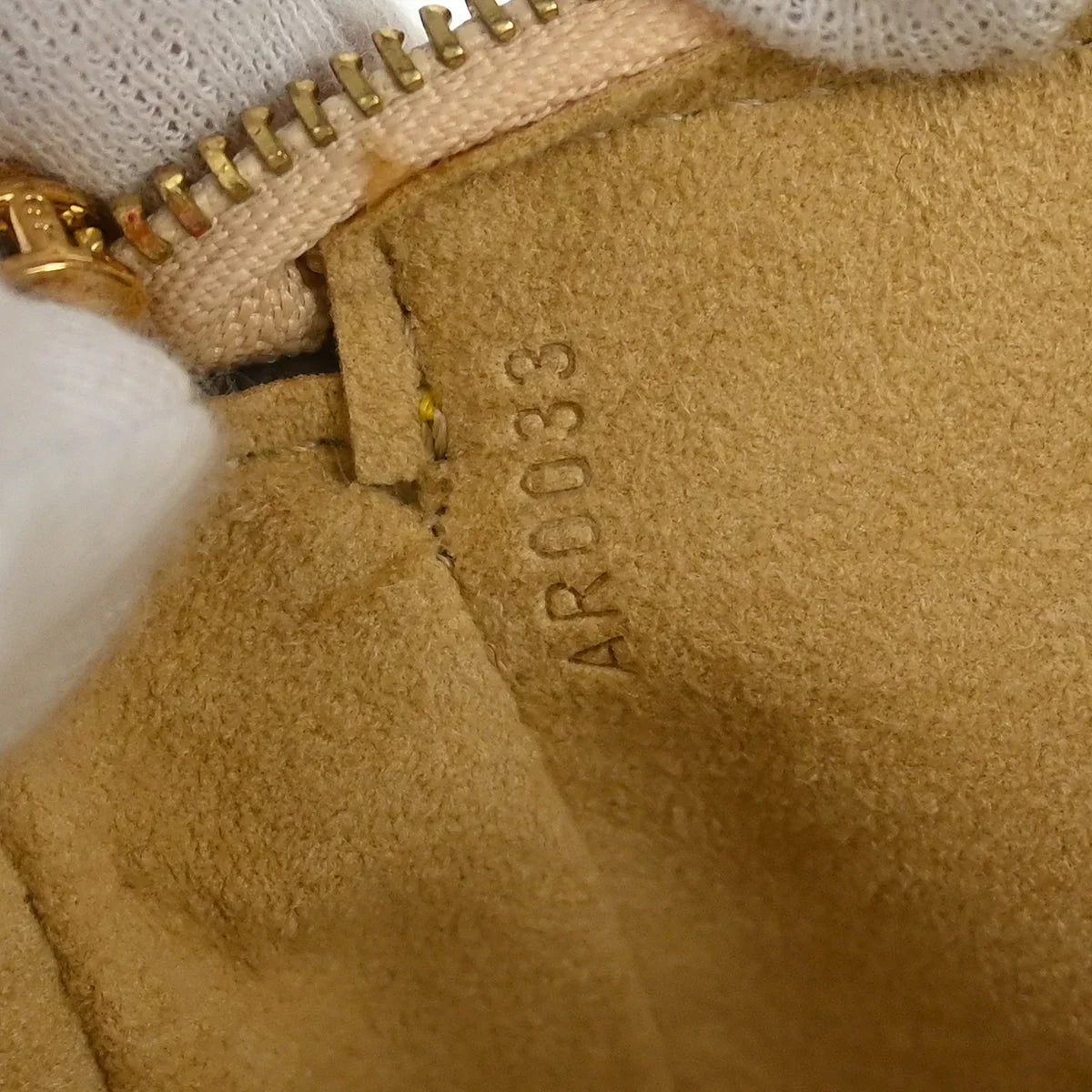 Louis Vuitton 2003 Cherry Blossom Pochette Accessoires Handbag M92006