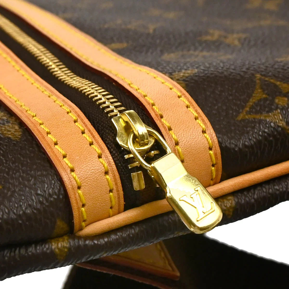 Louis Vuitton 2006 Monogram Pochette Bosphore Shoulder Bag M40044