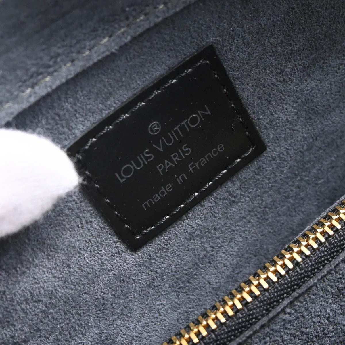 Louis Vuitton 2000 Black Epi Pont Neuf Handbag M52052