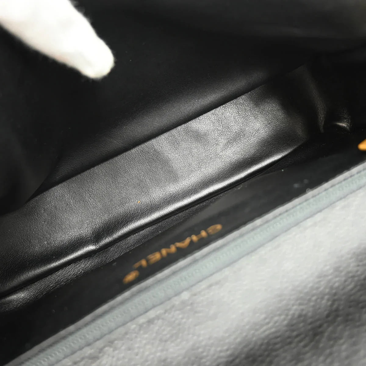 Chanel 1996-1997 Black Caviar Single Flap Shoulder Bag