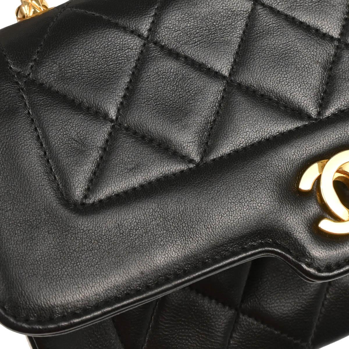 Chanel 1991-1994 Black Lambskin Single Flap Shoulder Bag