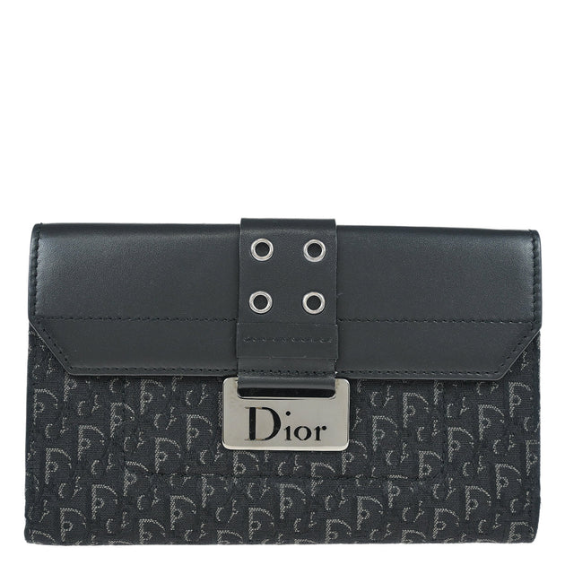 Christian Dior Street Chic｜luxury brand items｜AMORE