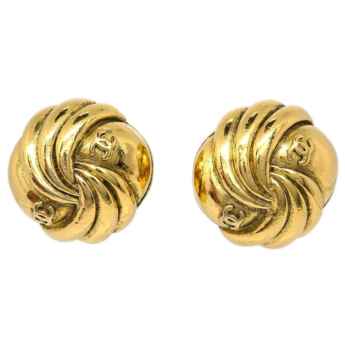 Chanel Button Earrings Clip-On Gold 23