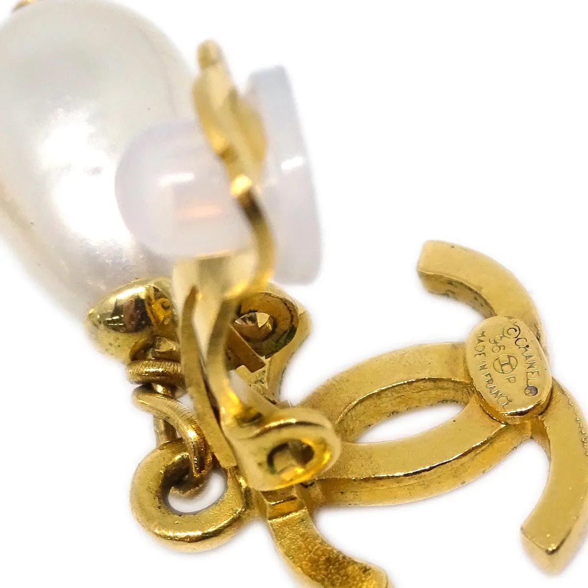Chanel CC Costume Pearl Dangle Earrings Clip-On Gold 96P