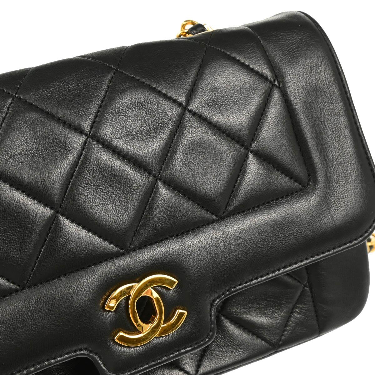Chanel 1989-1991 Black Lambskin Single Flap Shoulder Bag