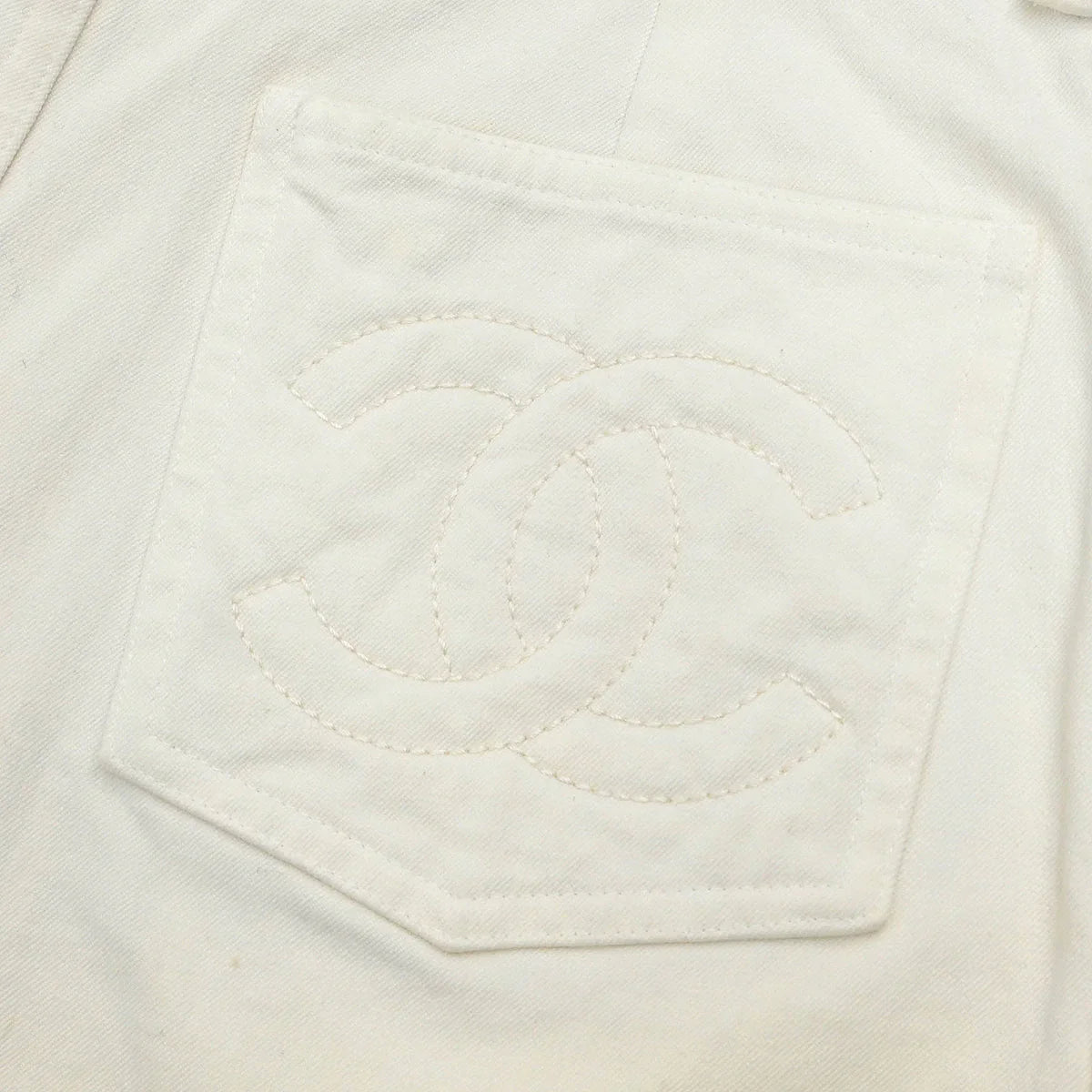 Chanel 1997 Short Pants White #38