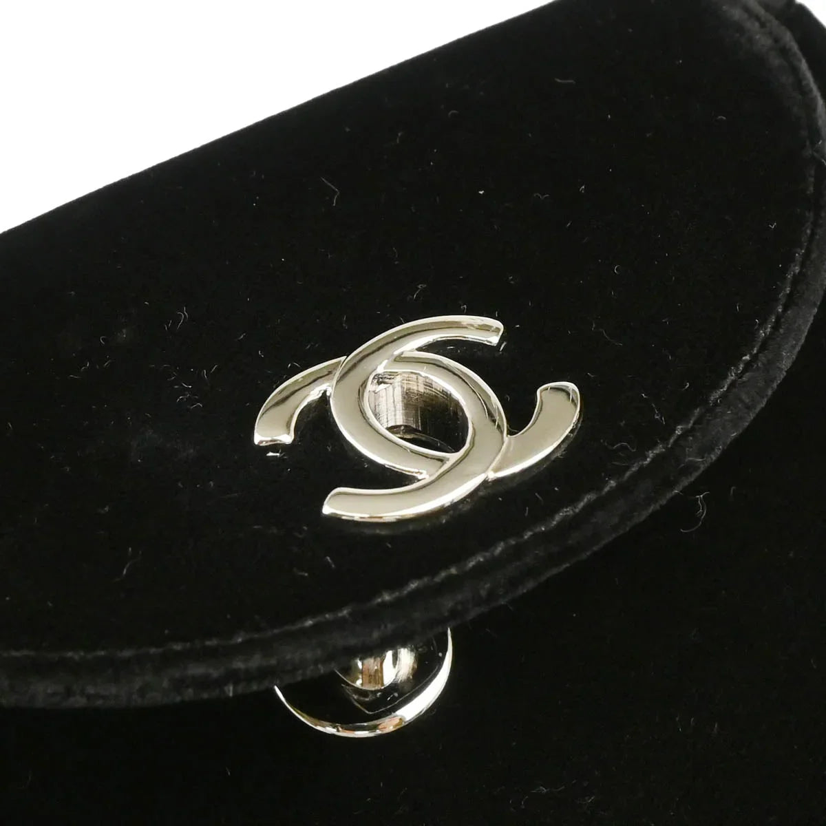 Chanel 1996-1997 Black Velvet Chain Handbag