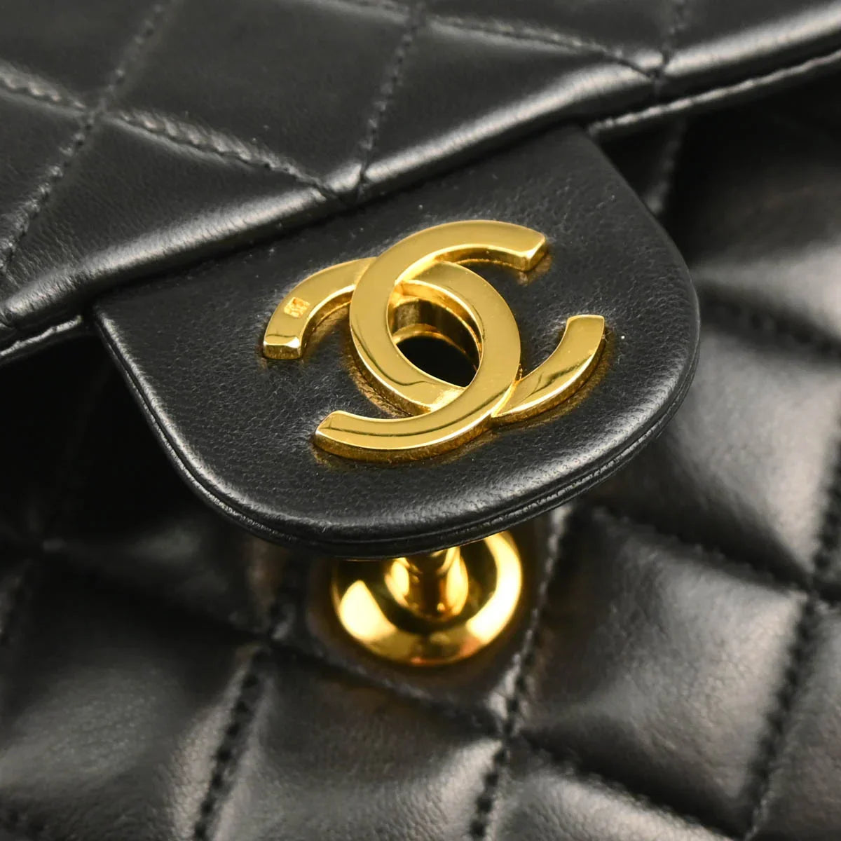 Chanel 1997-1999 Black Lambskin Mini Classic Square Flap Shoulder Bag