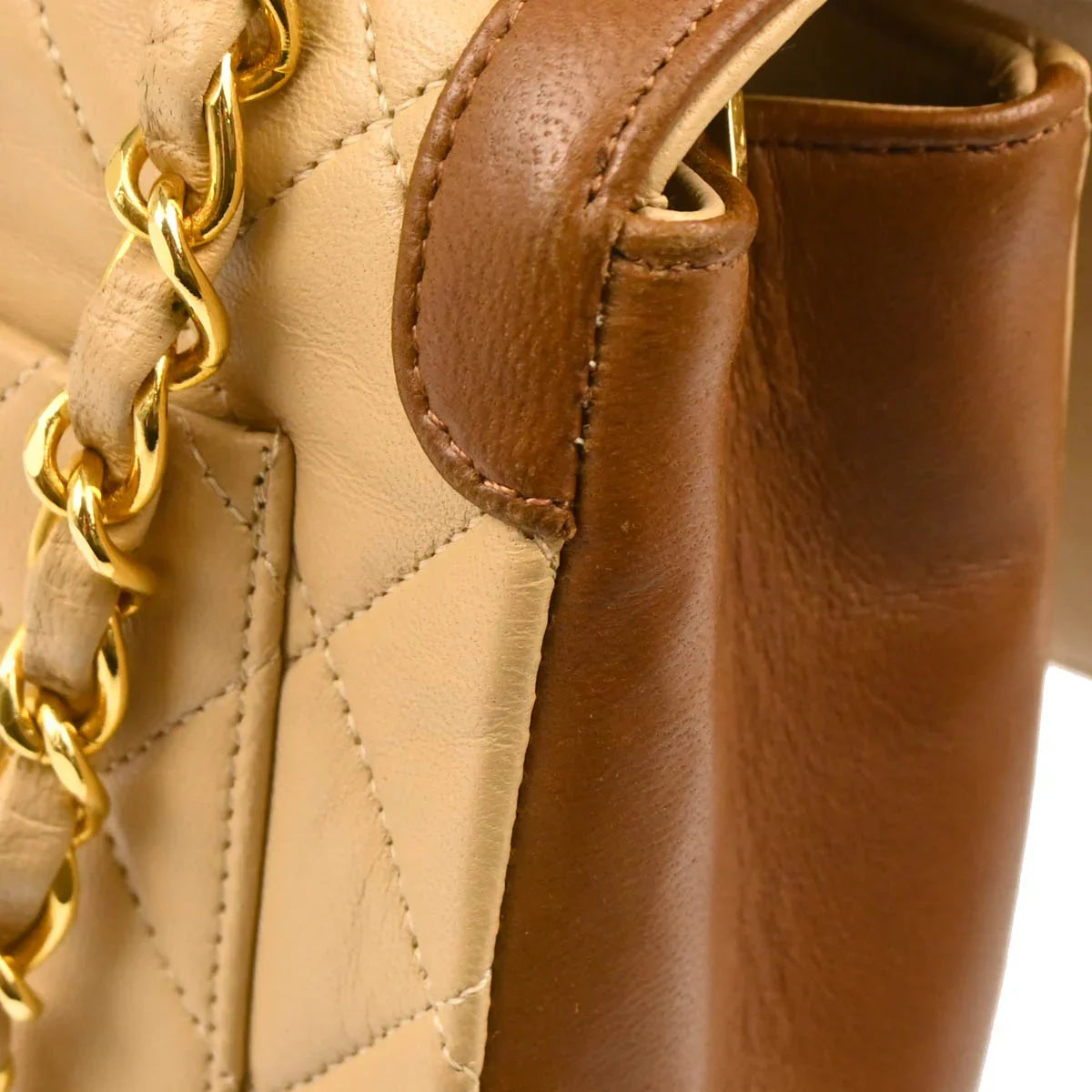 Chanel 1989-1991 Beige Brown Lambskin Shoulder Bag