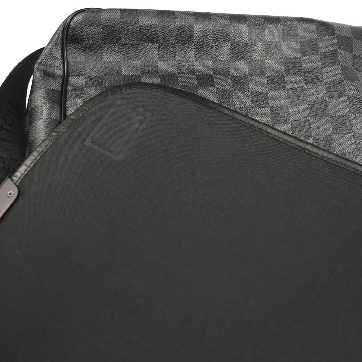 Louis Vuitton 2008 Damier Graphite Daniel GM Shoulder Bag N58033