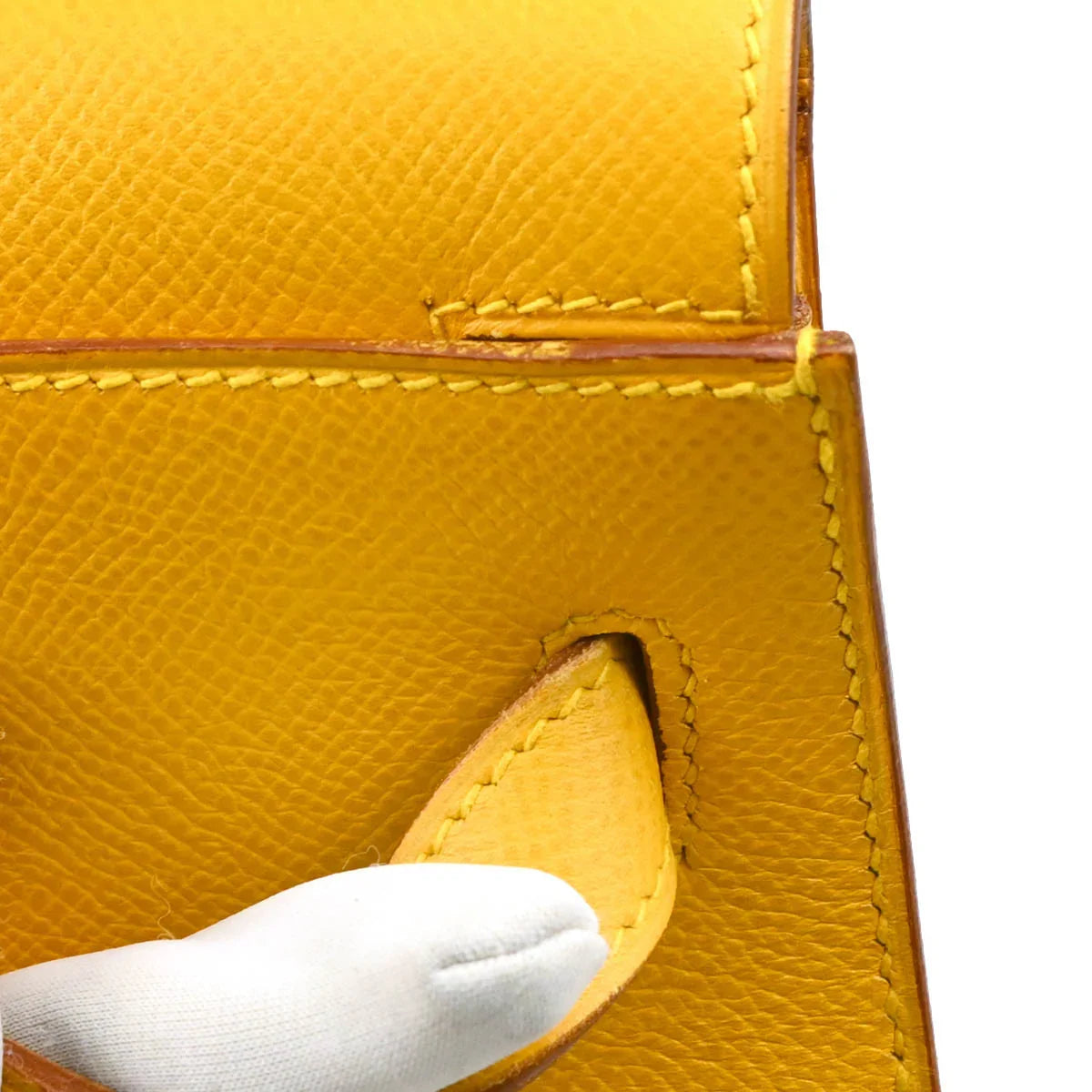 Hermes Jaune Courchevel Kelly 32 Sellier Handbag