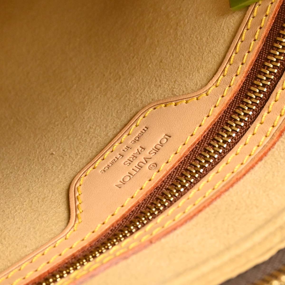 Louis Vuitton Monogram Looping MM Handbag M51146