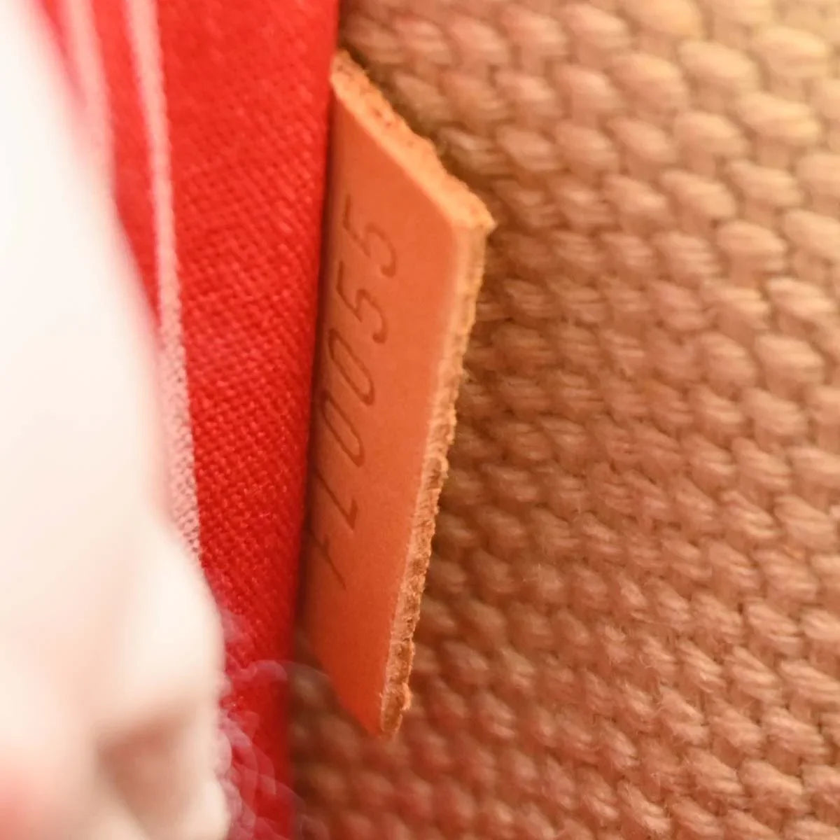 Louis Vuitton Antigua Buzas PM Shoulder Bag M40041