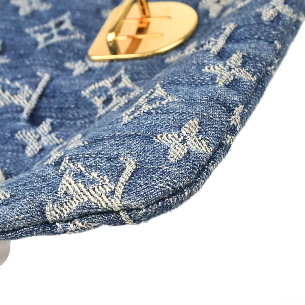 Louis Vuitton 2006 Blue Monogram Denim Pochette Plat Clutch M95007
