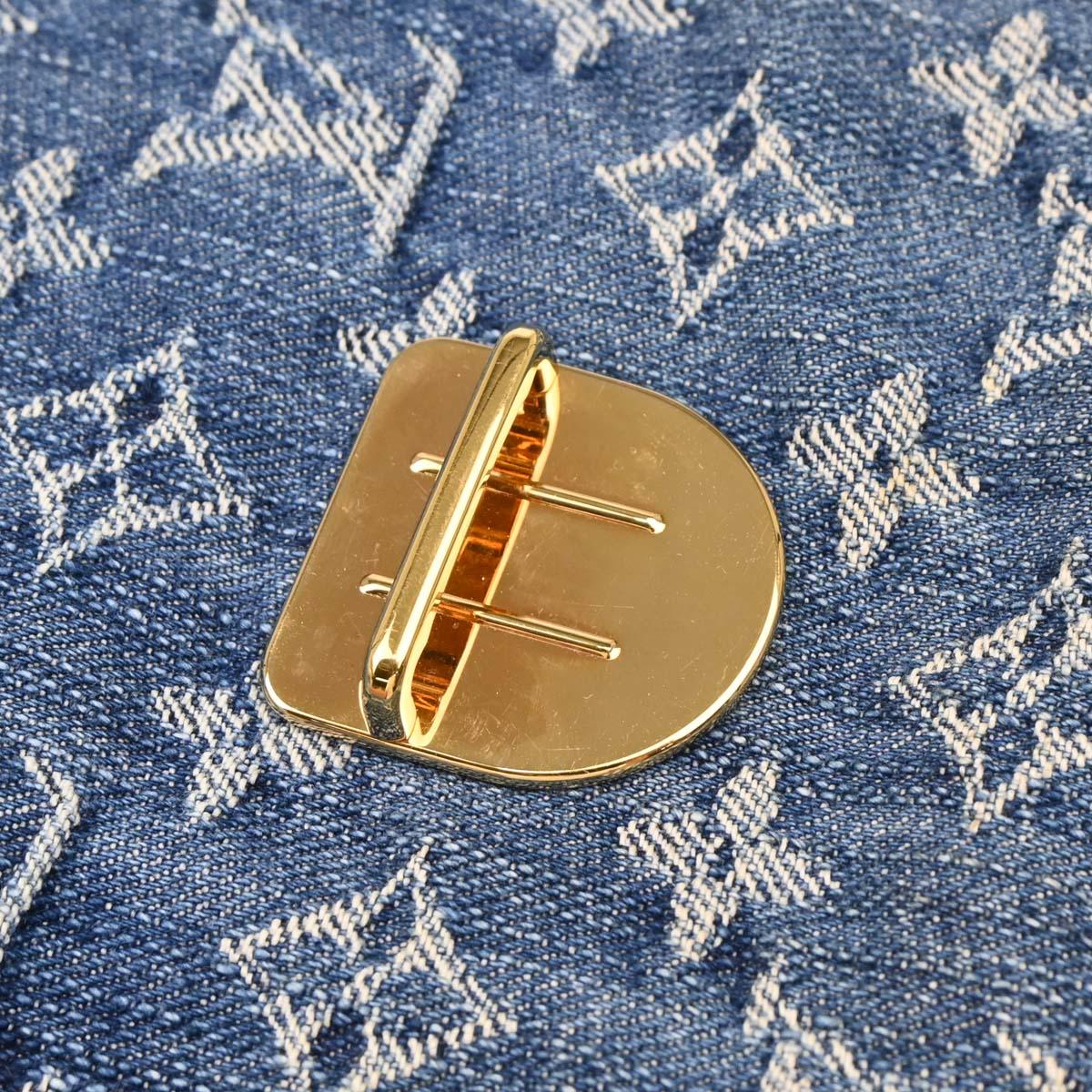 Louis Vuitton 2006 Blue Monogram Denim Pochette Plat Clutch M95007