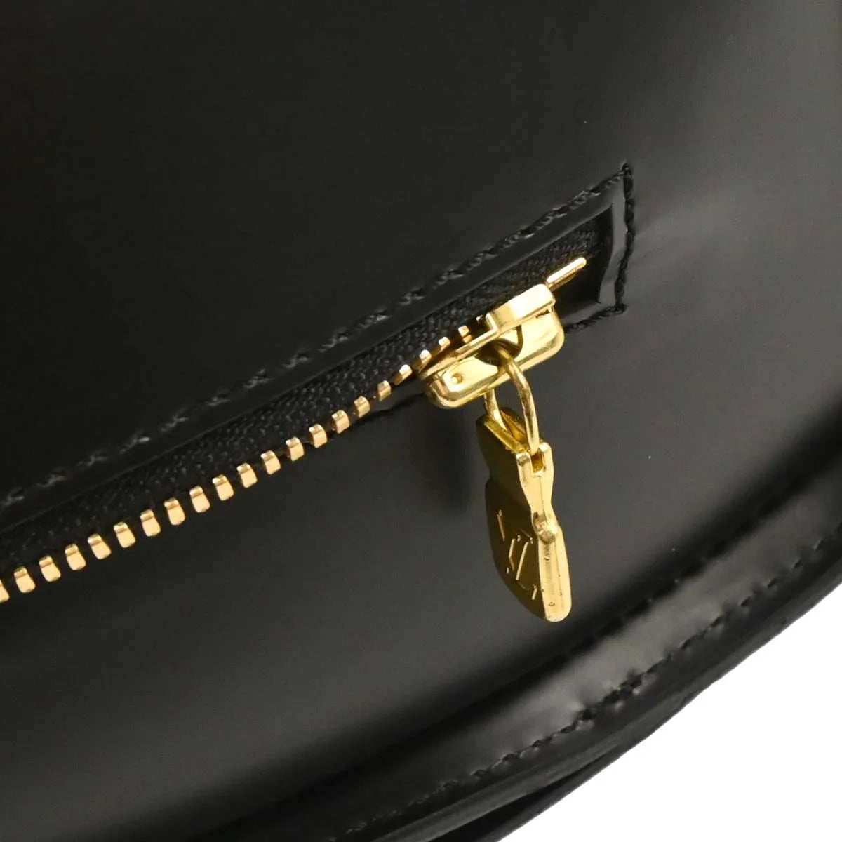 Louis Vuitton 2000 Black Epi Pont Neuf Handbag M52052