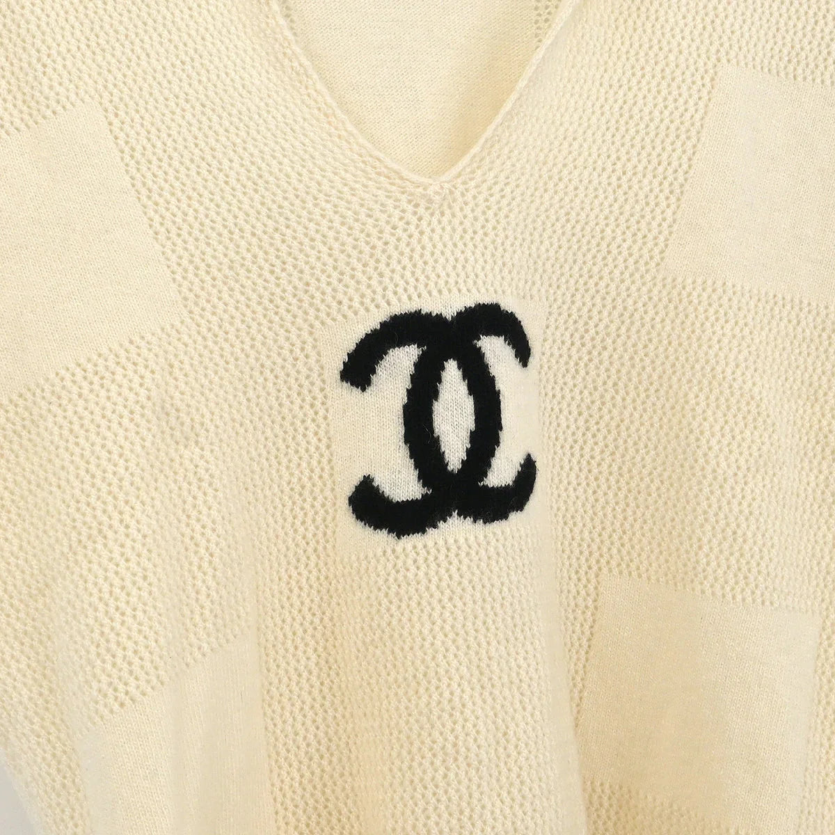 Chanel 2001 Short Sleeve Sweater Knit Top White #38