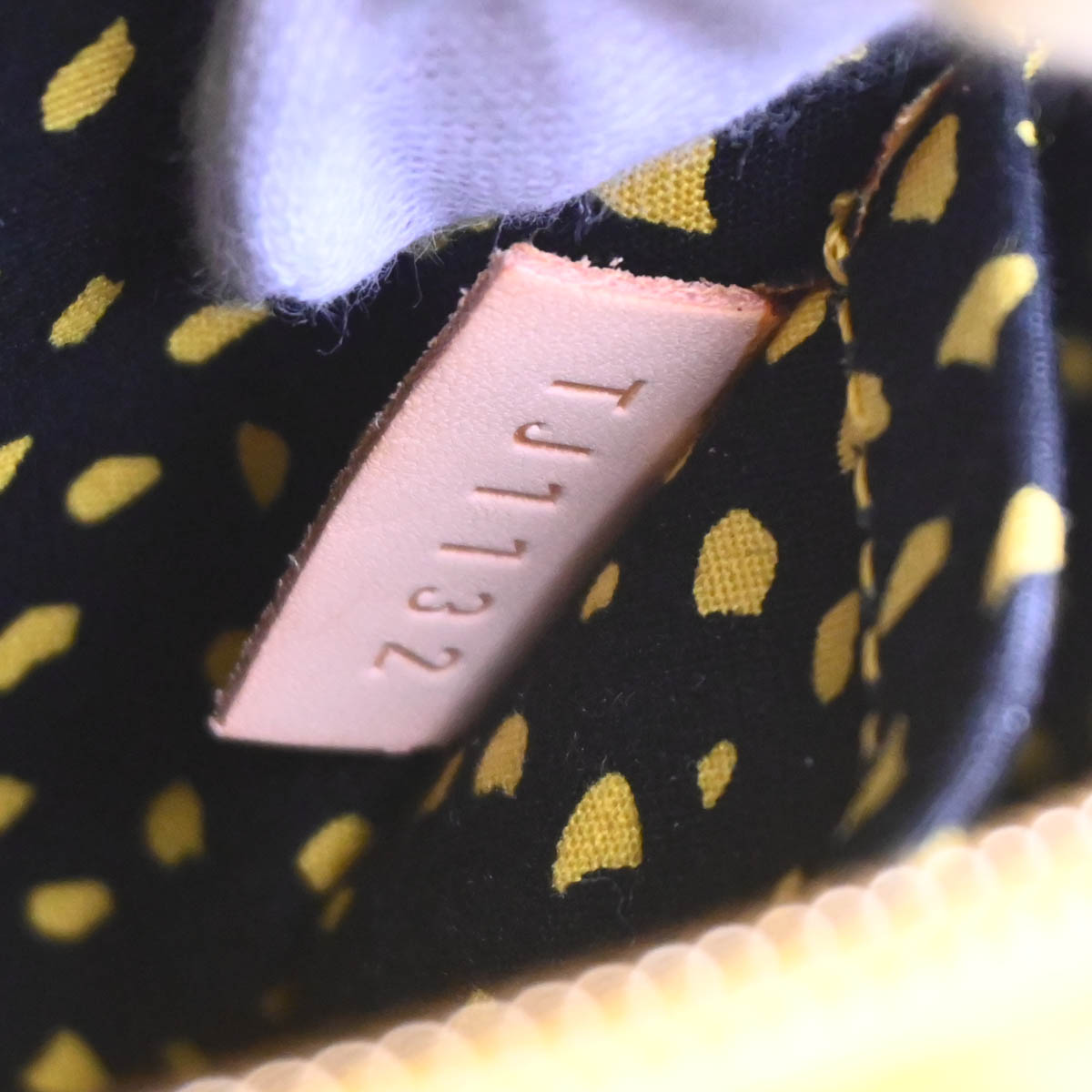 Louis Vuitton Yayoi Kusama 2012 Yellow Vernis Dot Infinity Papillon Handbag M91424