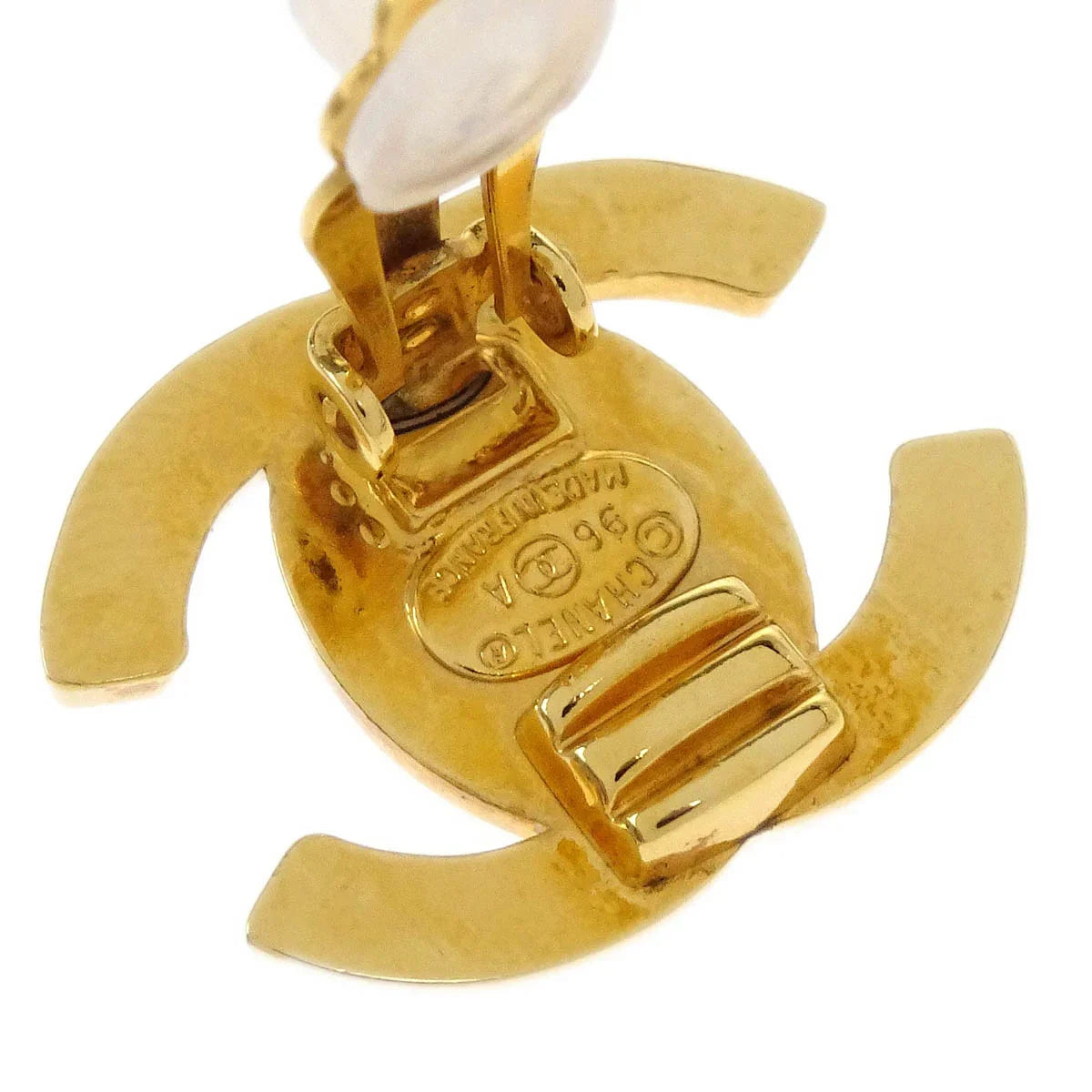 Chanel CC Turnlock Earrings Clip-On Gold Small 96A