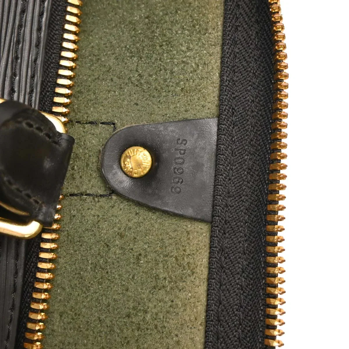 Louis Vuitton 1999 Black Epi Keepall 45 Travel Handbag M42972