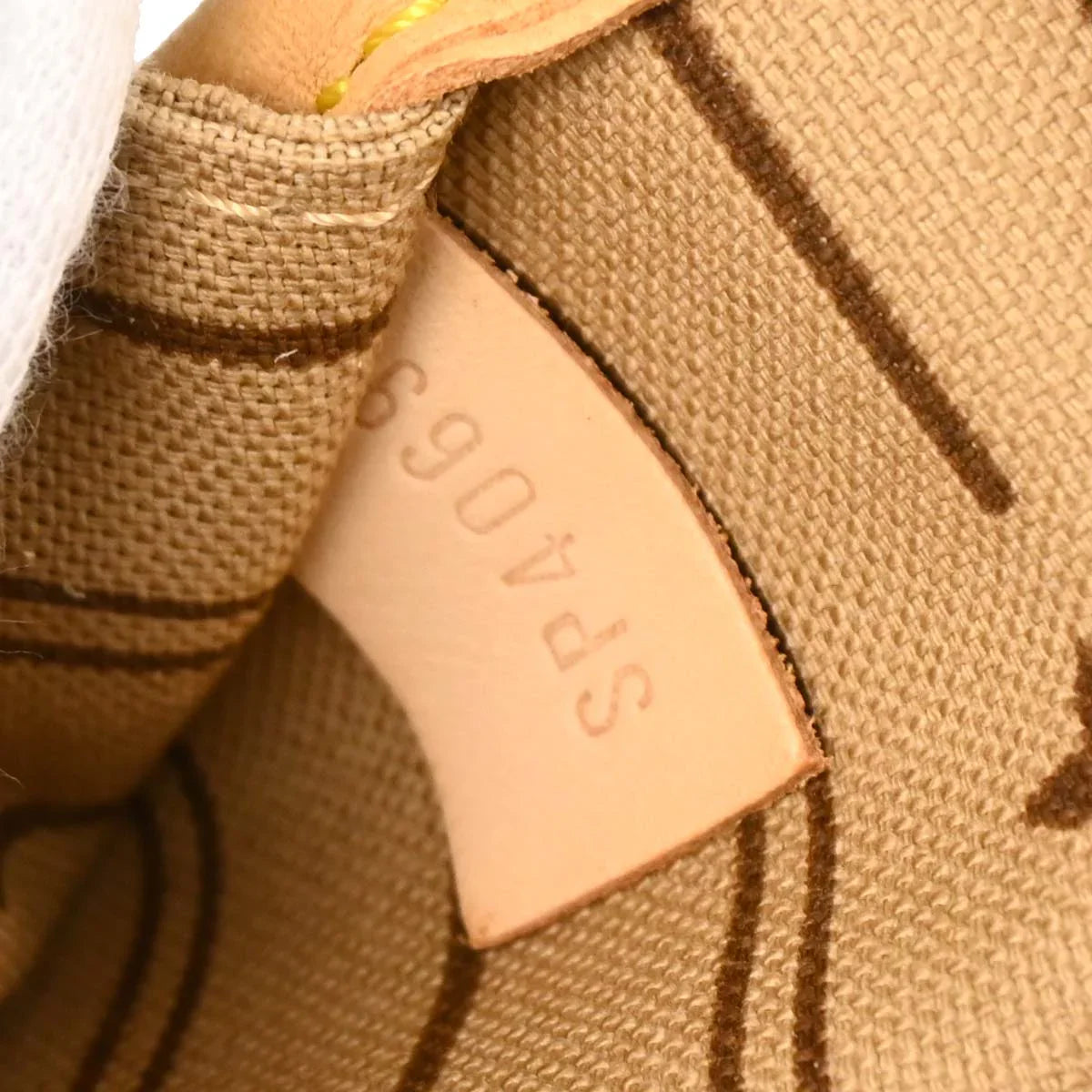 Louis Vuitton 2009 Monogram Neverfull GM Tote Handbag M40157