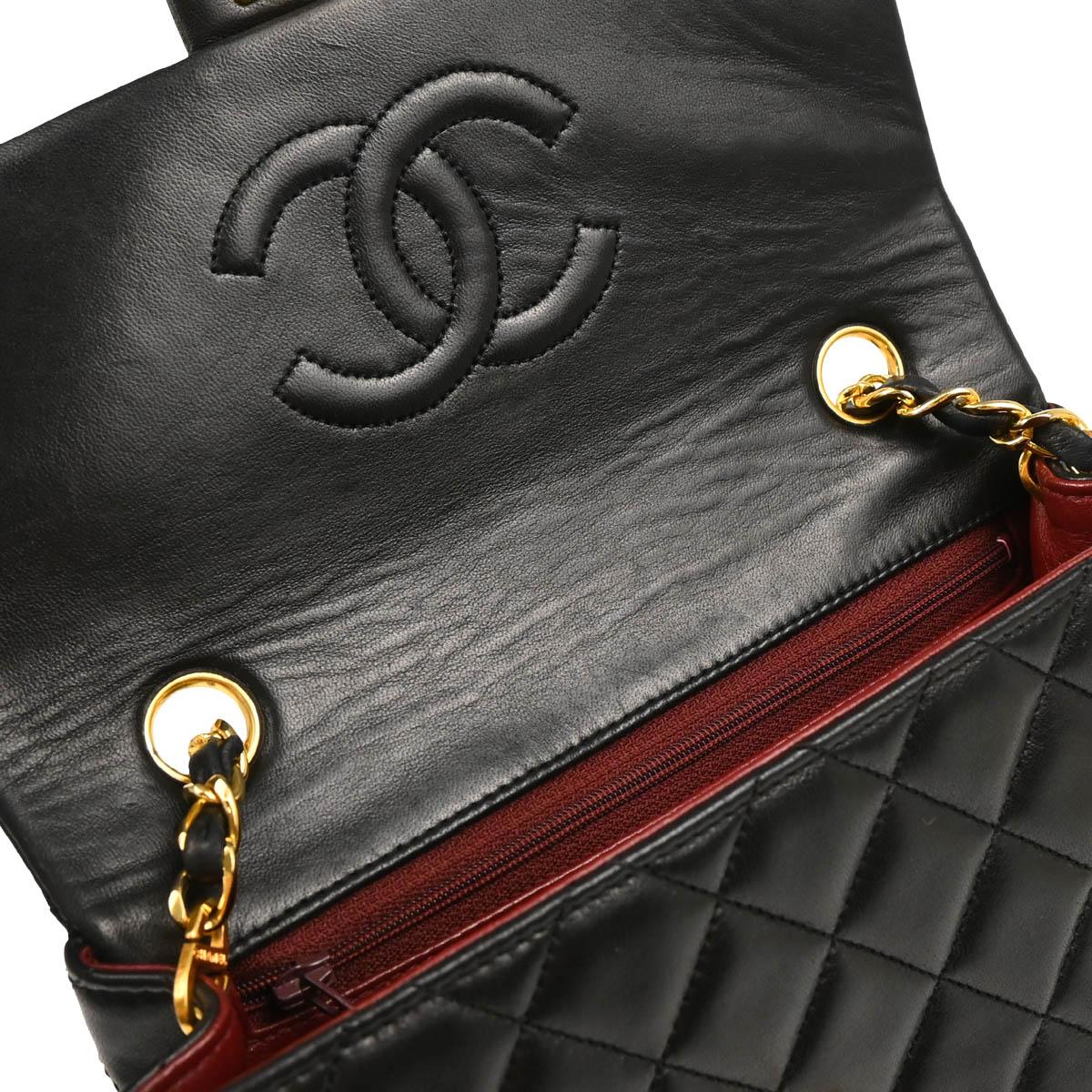 Chanel 1989-1991 Black Lambskin Classic Square Flap Shoulder Bag
