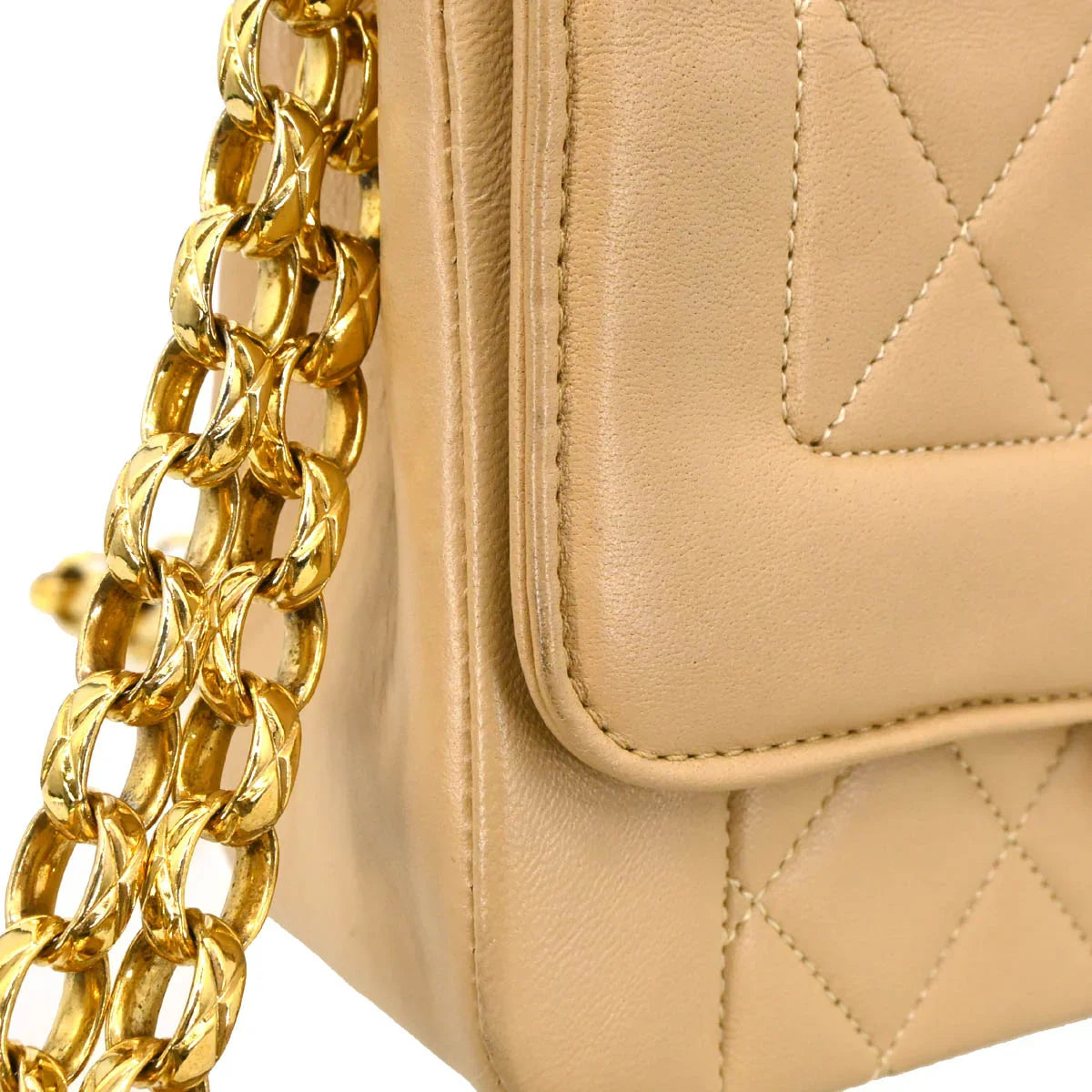 Chanel 1989-1991 Beige Lambskin Shoulder Bag