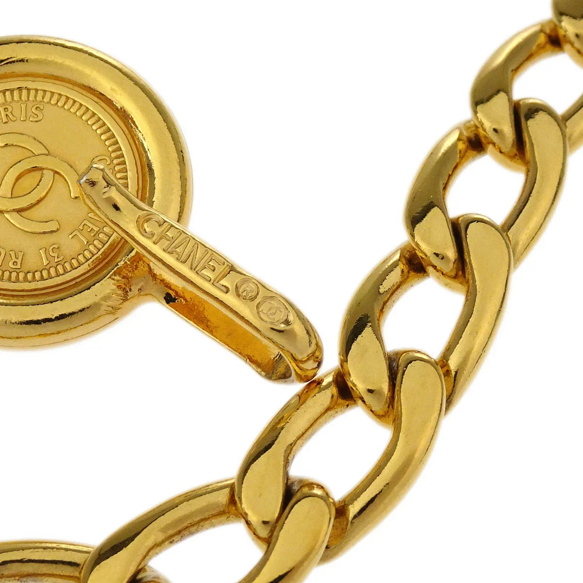 Chanel Chain Belt Medallion Gold Small Good