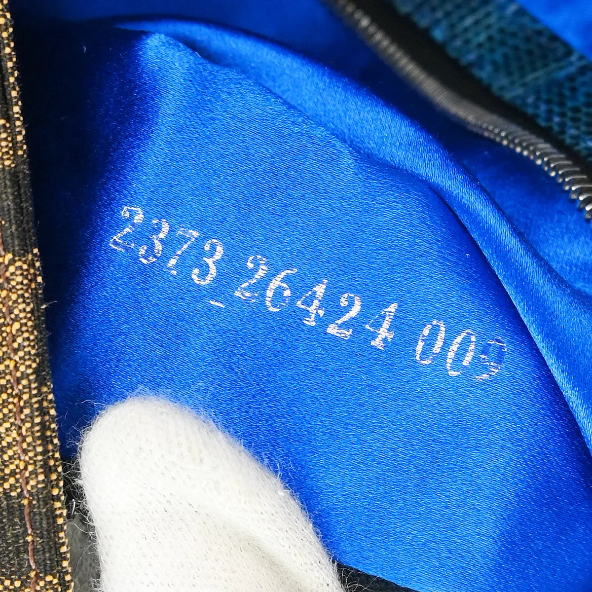 Fendi* 2000 Brown Crocodile Zucca Baguette Handbag