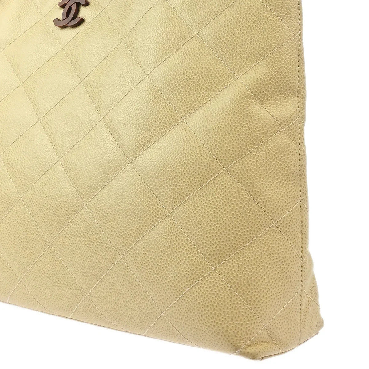 Chanel 2000-2002 Off-white Caviar Chain Tote Bag
