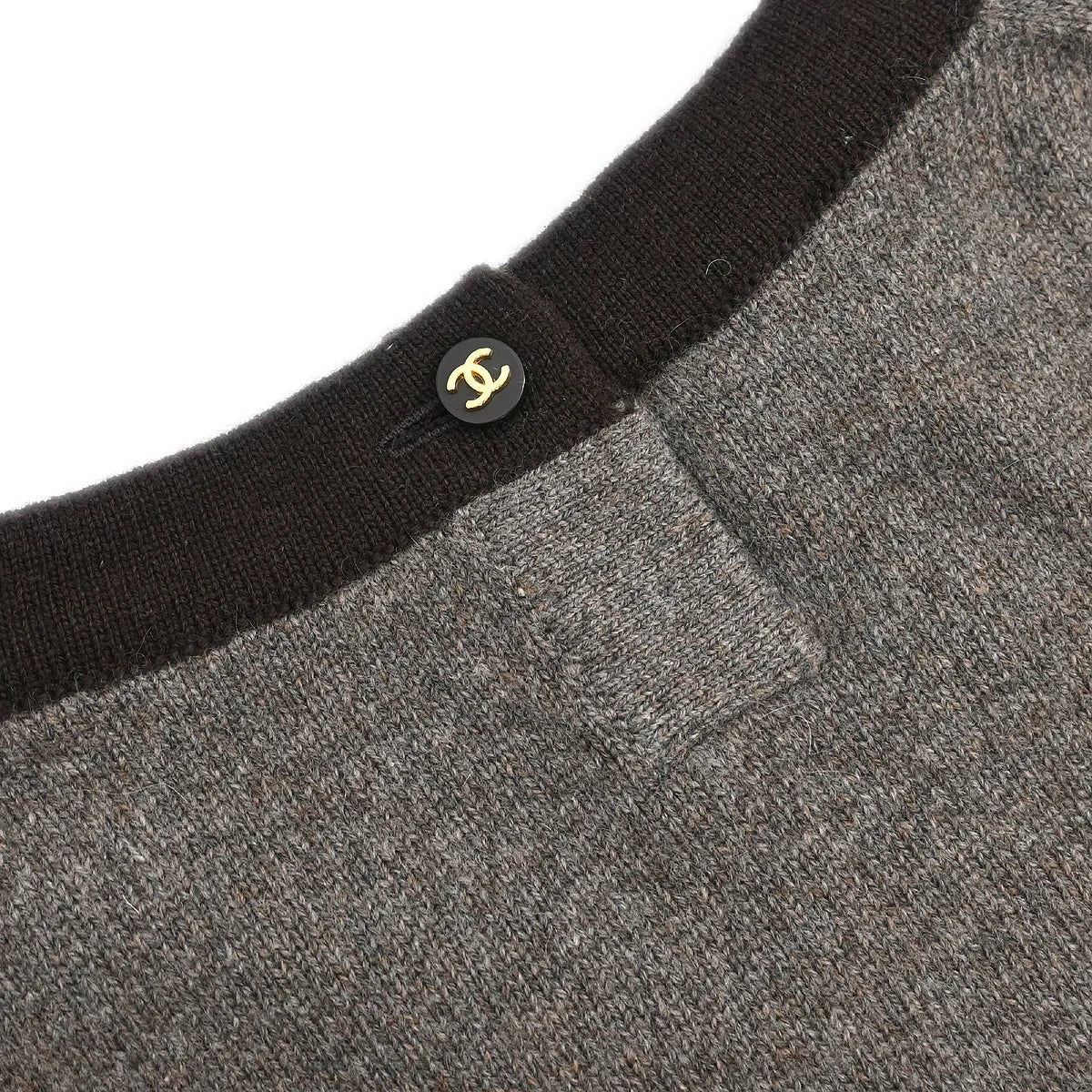 Chanel 1996 Ensemble Cardigan Top Brown #38
